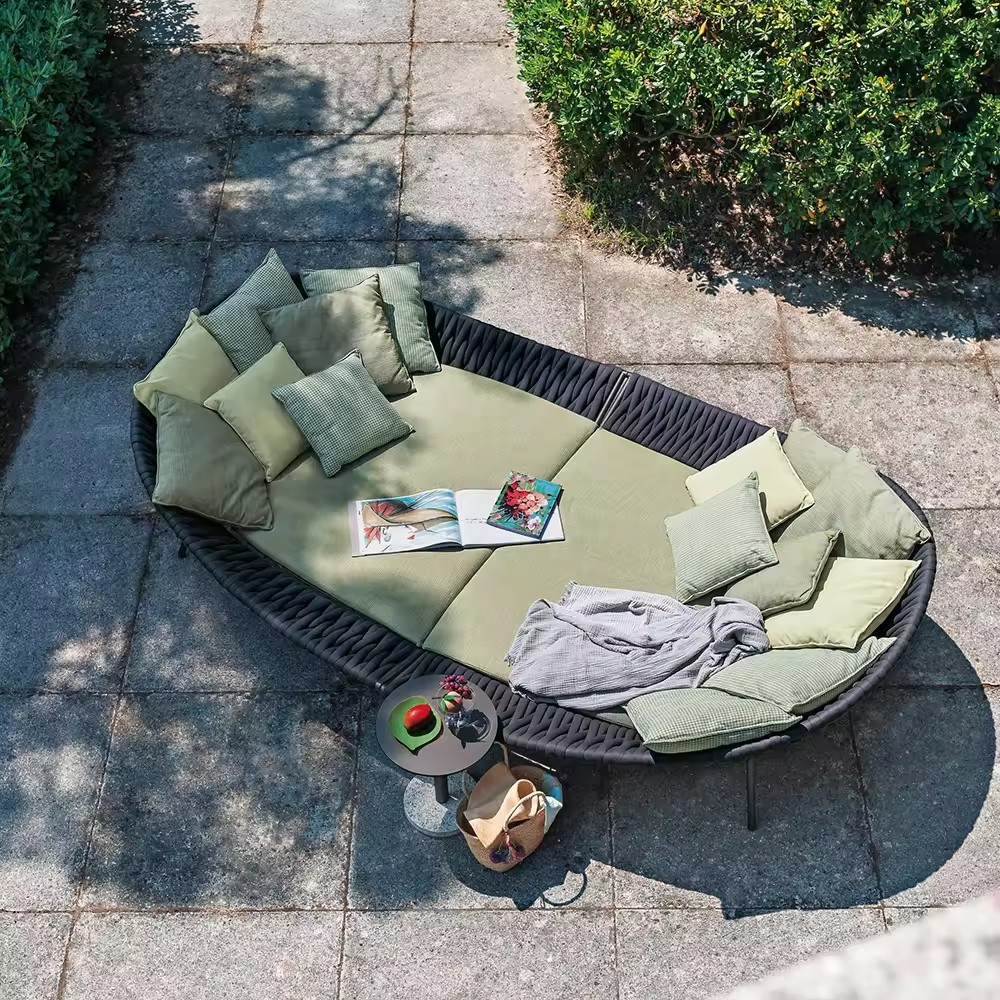 Outdoor lounge Rattan Round Sofa